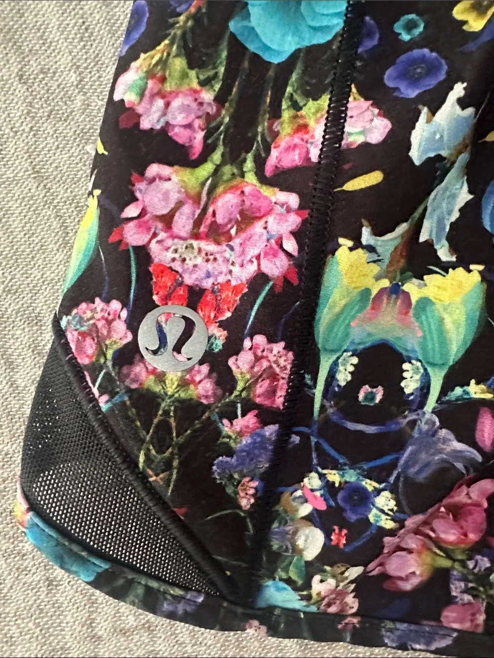 Lululemon Lulu hotty hot black shorts size 00